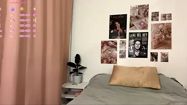 Kira Sanders online show from 11-21-25, 04:49