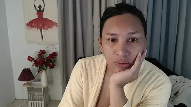 KeraMitenaa online show from 10-22-25, 11:04