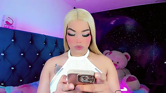 Alannys xHotx online show from 02-18-26, 04:30