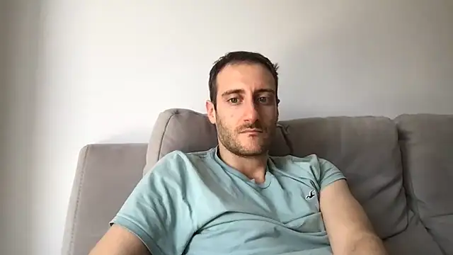 Snapshot of LukaShyGuy chatting on 06-07-26, 10:30 LukaShyGuy online show from 06-07-26, 10:30
