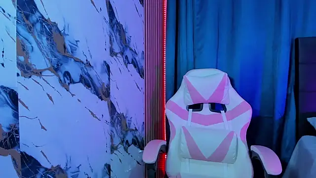 Scarlet DLuce online show from 03-15-26, 09:04