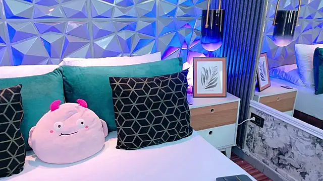 AdelineJhones online show from 04-15-26, 02:46