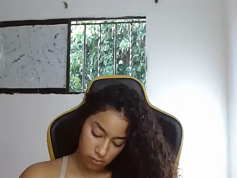 emily stars1 online show from 12-04-25, 07:44