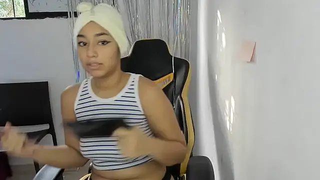 emily stars1 online show from 12-22-25, 09:01