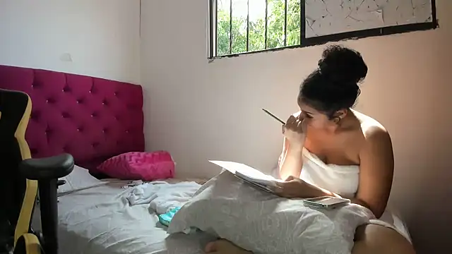 emily stars1 online show from 03-18-26, 07:50