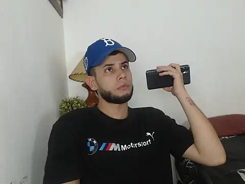 Maxcole 07 online show from 11-23-25, 07:24