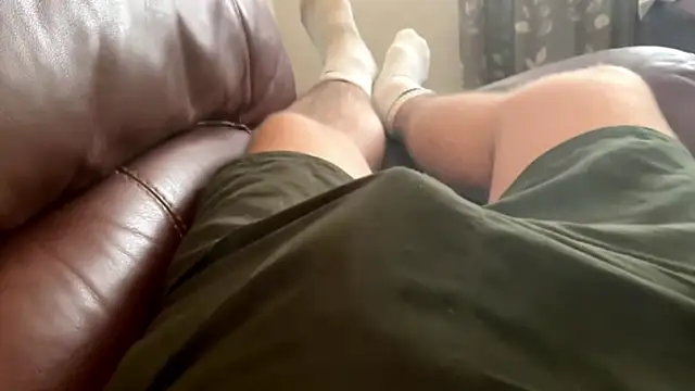 irnbru77 online show from 12-21-25, 01:40