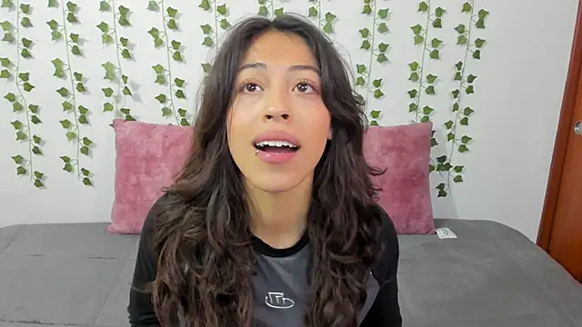 emily jonessxx online show from 02-28-26, 03:13