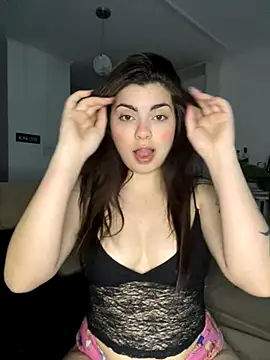 Snapshot of dorneles20 chatting on 11-18-25, 04:28 dorneles20 online show from 11-18-25, 04:28