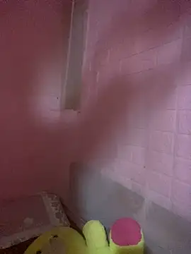 Snapshot of o-one-o chatting on 10-27-25, 01:48 o-one-o online show from 10-27-25, 01:48