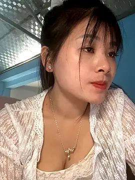 Snapshot of o-one-o chatting on 11-25-25, 06:02 o-one-o online show from 11-25-25, 06:02