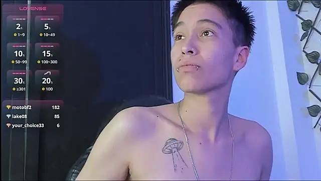 Snapshot of Liam_Anny chatting on 11-28-25, 02:09 Liam Anny online show from 11-28-25, 02:09