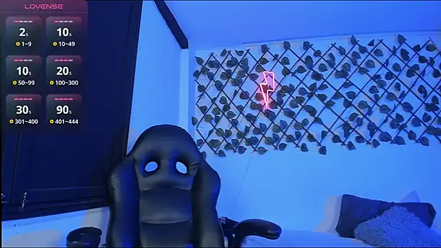 Snapshot of Liam_Anny chatting on 12-05-25, 01:36 Liam Anny online show from 12-05-25, 01:36