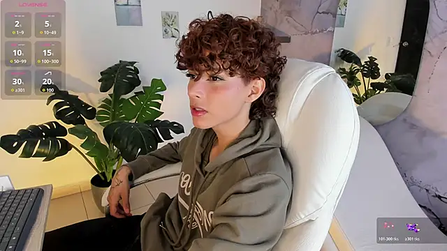 DannysaStar  online show from 05-22-26, 04:52