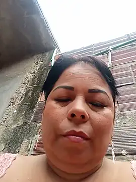 Snapshot of mother2-divorced chatting on 07-04-26, 01:39 mother2-divorced online show from 07-04-26, 01:39