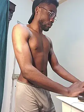 Suamyst 25 online show from 11-05-25, 05:02