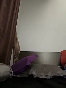 Emily-y online show from 02-05-26, 01:05