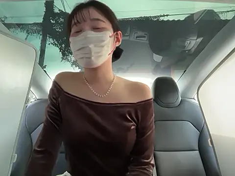 karenchaaan online show from 10-29-25, 01:30