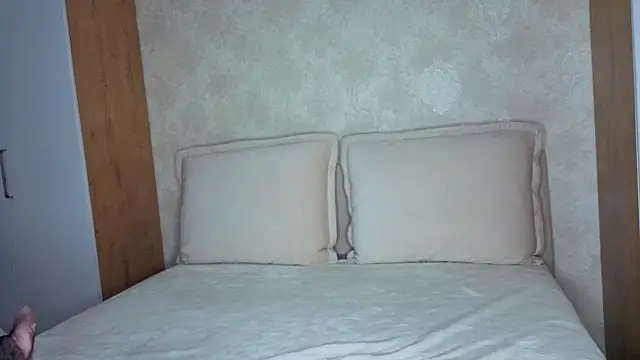 Snapshot of MissNatali_ chatting on 11-15-25, 12:30 MissNatali online show from 11-15-25, 12:30