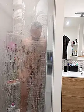 Snapshot of Bdjjdjjx chatting on 11-04-25, 07:13 Bdjjdjjx online show from 11-04-25, 07:13