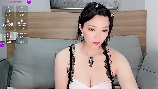 upoo7lt online show from 11-14-25, 01:54