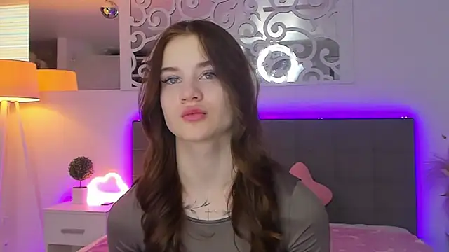 LuisaClover online show from 03-03-26, 01:28