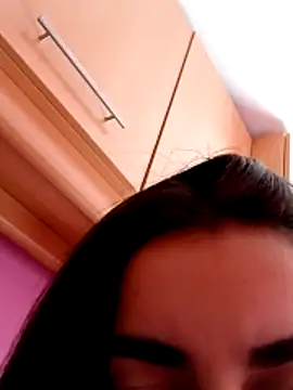 Snapshot of cotoncandyy chatting on 11-17-25, 02:45 cotoncandyy online show from 11-17-25, 02:45