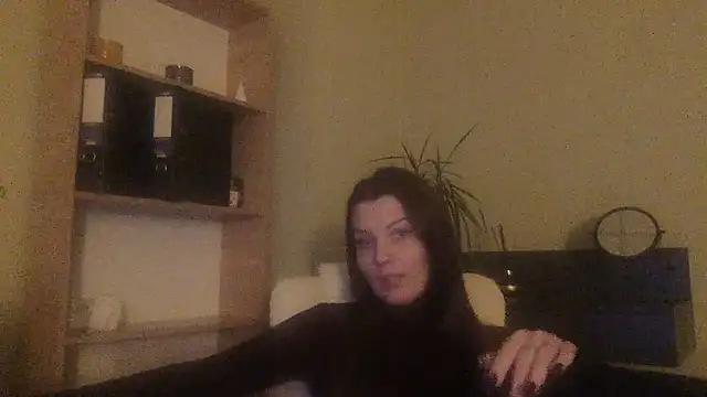 Snapshot of DollyRoma chatting on 11-26-25, 03:24 DollyRoma online show from 11-26-25, 03:24