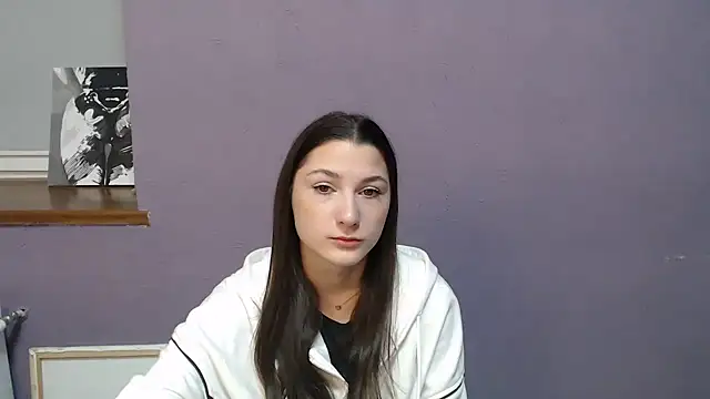 Snapshot of a_alessia chatting on 11-28-25, 08:28 a alessia online show from 11-28-25, 08:28