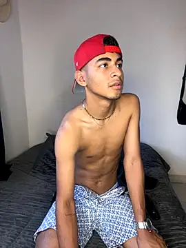 Snapshot of Daniel_Hot276 chatting on 11-18-25, 09:52 Daniel Hot276 online show from 11-18-25, 09:52