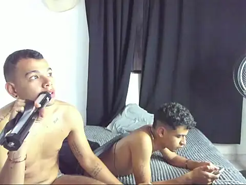 Snapshot of Daniel_Hot276 chatting on 11-20-25, 11:37 Daniel Hot276 online show from 11-20-25, 11:37