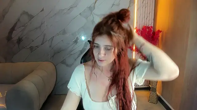 Snapshot of andrea_tasty_tf chatting on 04-21-26, 01:17 andrea tasty tf online show from 04-21-26, 01:17