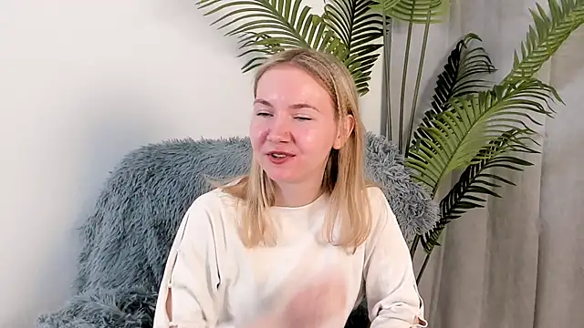 CathyHeximer online show from 10-23-25, 01:54