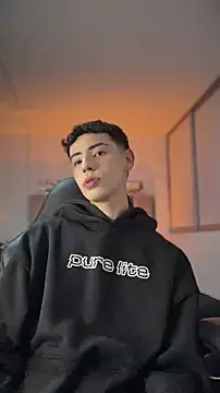 Sebastian Reed online show from 03-03-26, 04:40