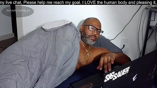 Snapshot of SplendaDaddy50 chatting on 10-23-25, 09:30 SplendaDaddy50 online show from 10-23-25, 09:30