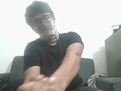 Snapshot of thatindiekock chatting on 11-25-25, 05:24 thatindiekock online show from 11-25-25, 05:24