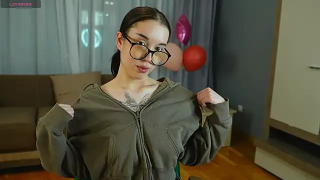 CharleenHosten online show from 11-22-25, 02:05