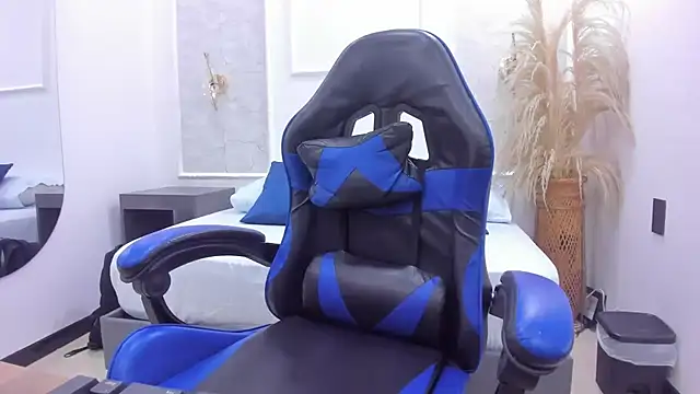Snapshot of agata18_ chatting on 07-14-26, 07:30 agata18 online show from 07-14-26, 07:30