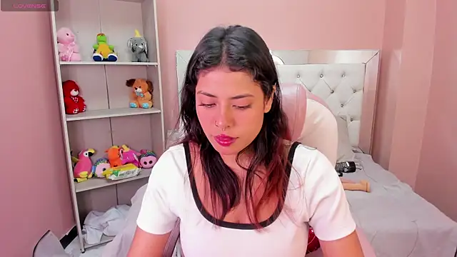 Snapshot of Blaiir_Moon chatting on 12-16-25, 09:20 Blaiir Moon online show from 12-16-25, 09:20