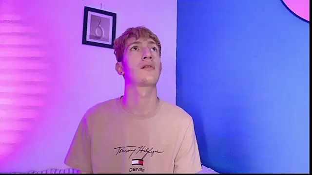 Erick Taylor3 online show from 04-12-26, 07:41