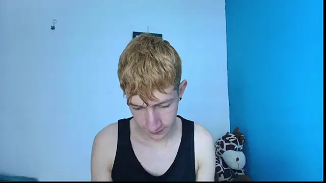 Snapshot of Erick_Taylor3 chatting on 04-19-26, 06:32 Erick Taylor3 online show from 04-19-26, 06:32