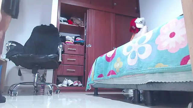 SamantaRosee online show from 04-11-26, 01:54