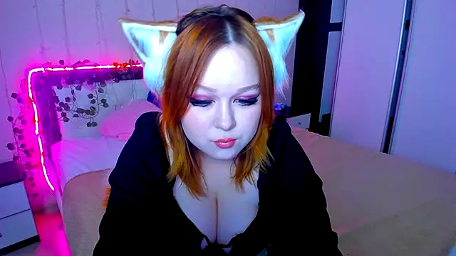 Snapshot of Lovly_Vixen chatting on 11-29-25, 07:28 Lovly Vixen online show from 11-29-25, 07:28