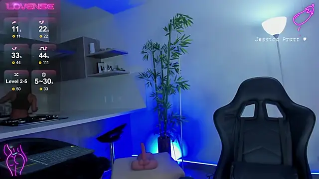 Snapshot of JessicaPratt chatting on 12-13-24, 10:13 JessicaPratt online show from 12-13-24, 10:13