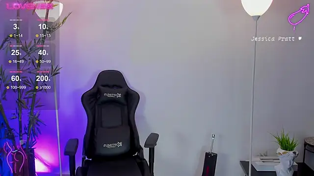 Snapshot of JessicaPratt chatting on 02-19-25, 11:14 JessicaPratt online show from 02-19-25, 11:14