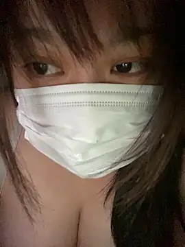Snapshot of RIHO_riho_01 chatting on 06-27-26, 04:23 RIHO riho 01 online show from 06-27-26, 04:23