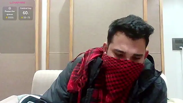 Snapshot of Besharam69 chatting on 12-19-25, 03:52 Besharam69 online show from 12-19-25, 03:52