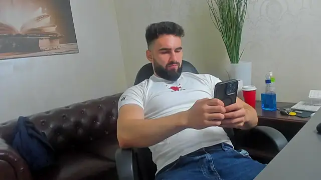 MicahLane online show from 10-26-25, 05:46