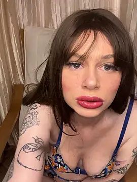 Erinbx12 online show from 04-22-26, 06:20