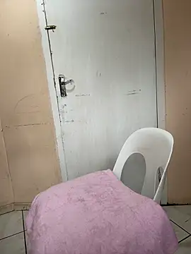 Snapshot of Nicole_bash chatting on 12-21-25, 07:48 Nicole bash online show from 12-21-25, 07:48